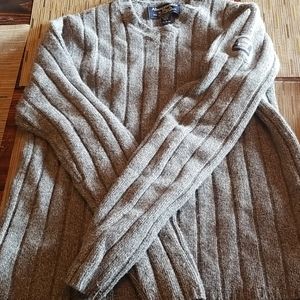 Abercrombie & Fitch v-neck sweater